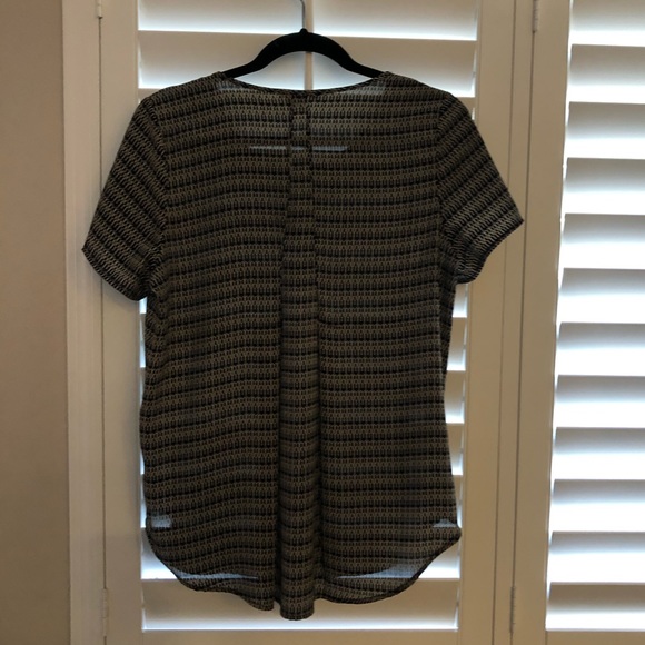 Printed Pullover Blouse - Picture 3 of 5